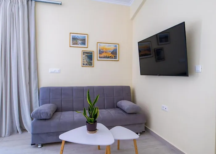 Arktos Sunset Villa Minia