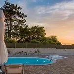 Arktos Sunset Вилла *